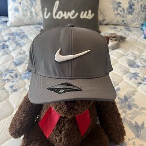 Nike Golf Hat
